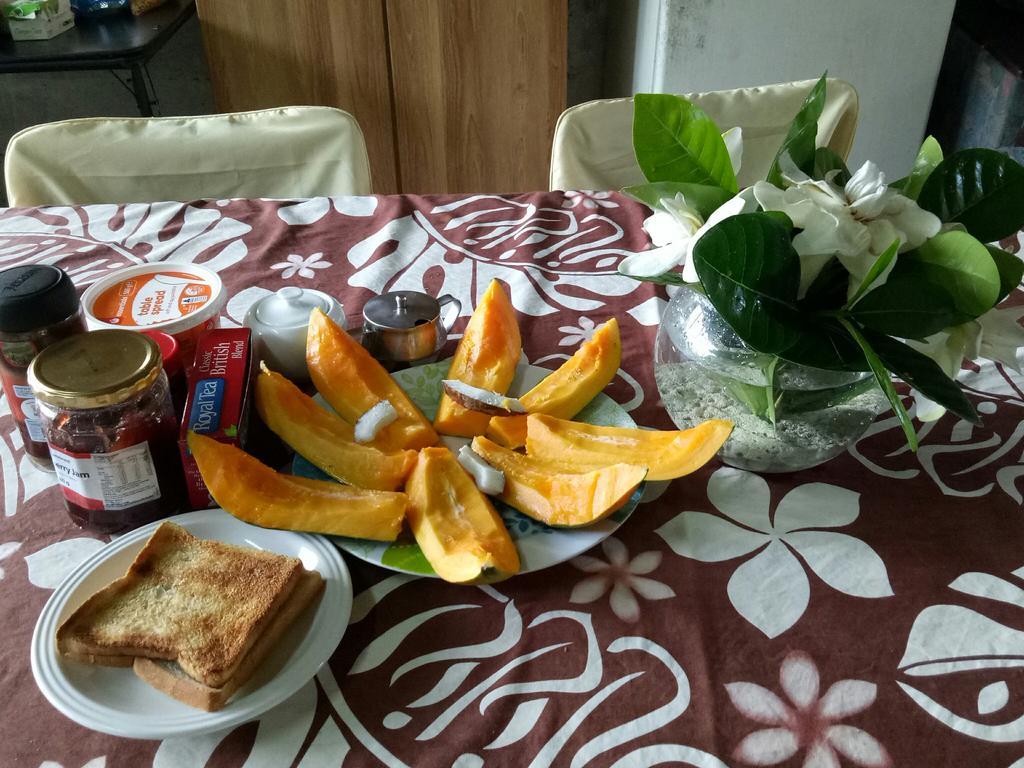 Olivias Accommodation Απία Εξωτερικό φωτογραφία